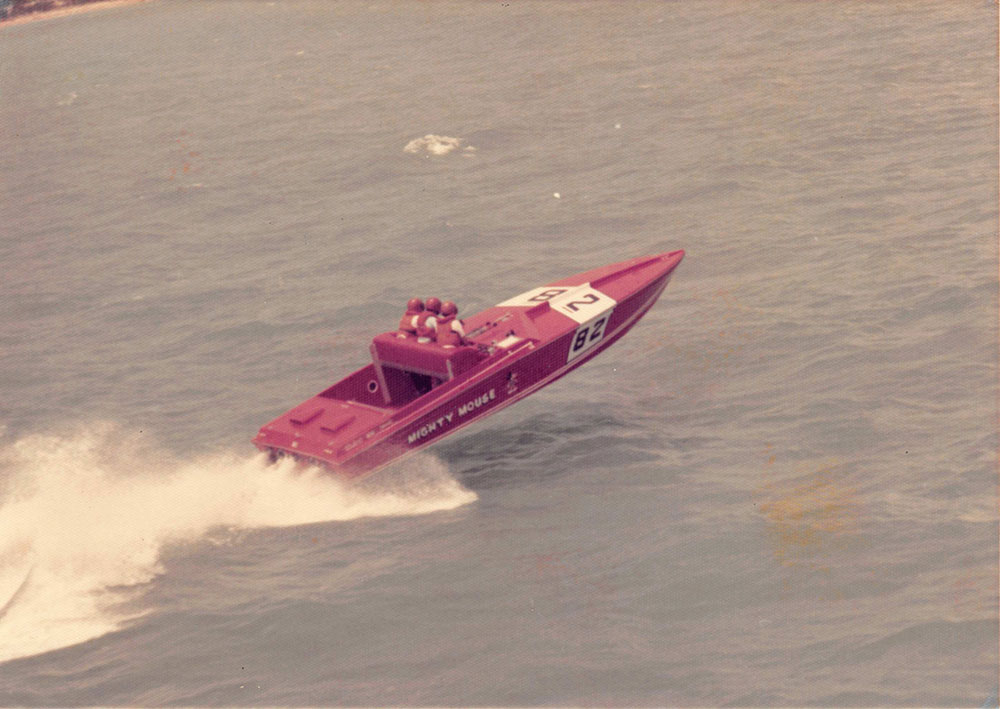 My dad's 1st 28 raceboat with Volvo drives